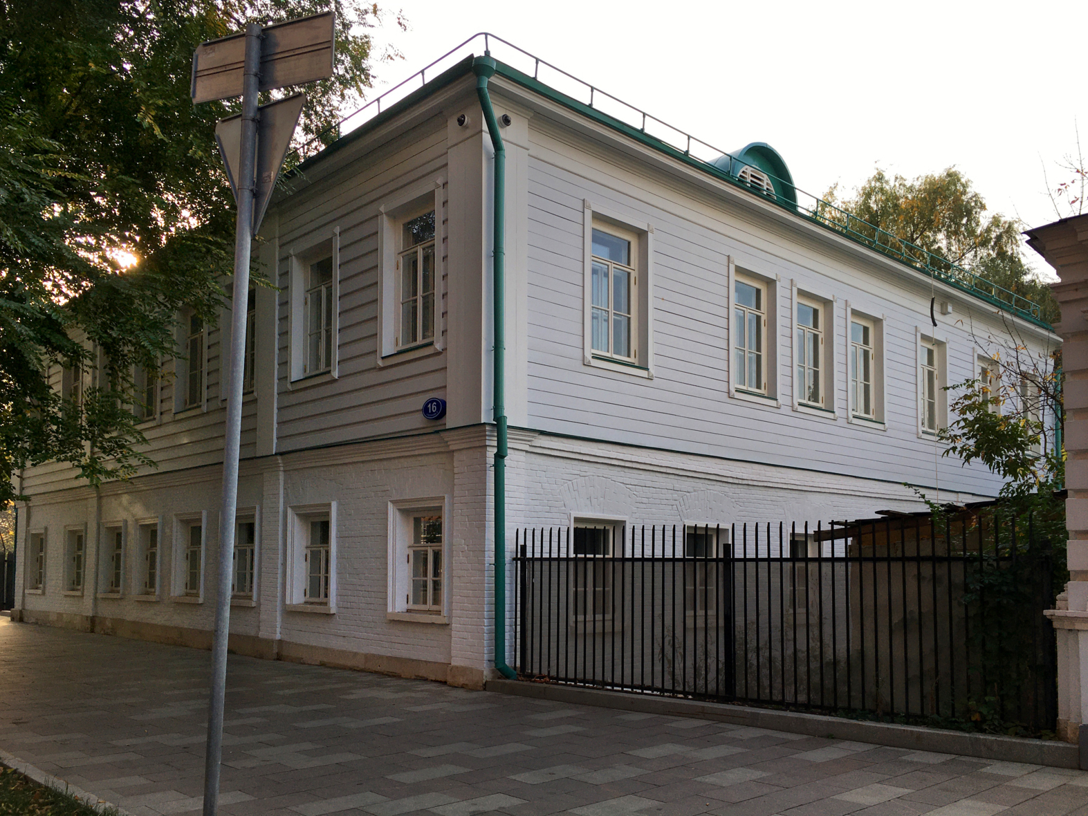 Дом семьи Третьяковых в Голутвинском переулке. Фото: Wikimedia Commons