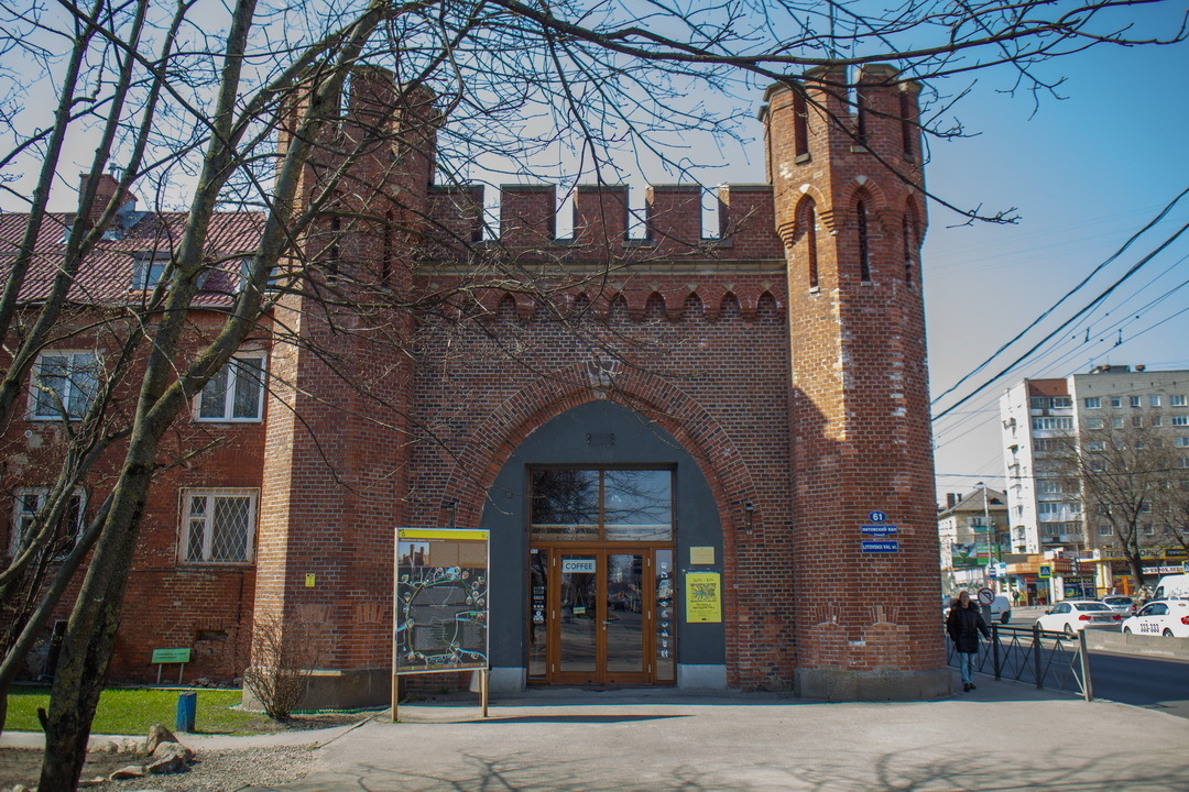 Фото: vorotagallery.ru