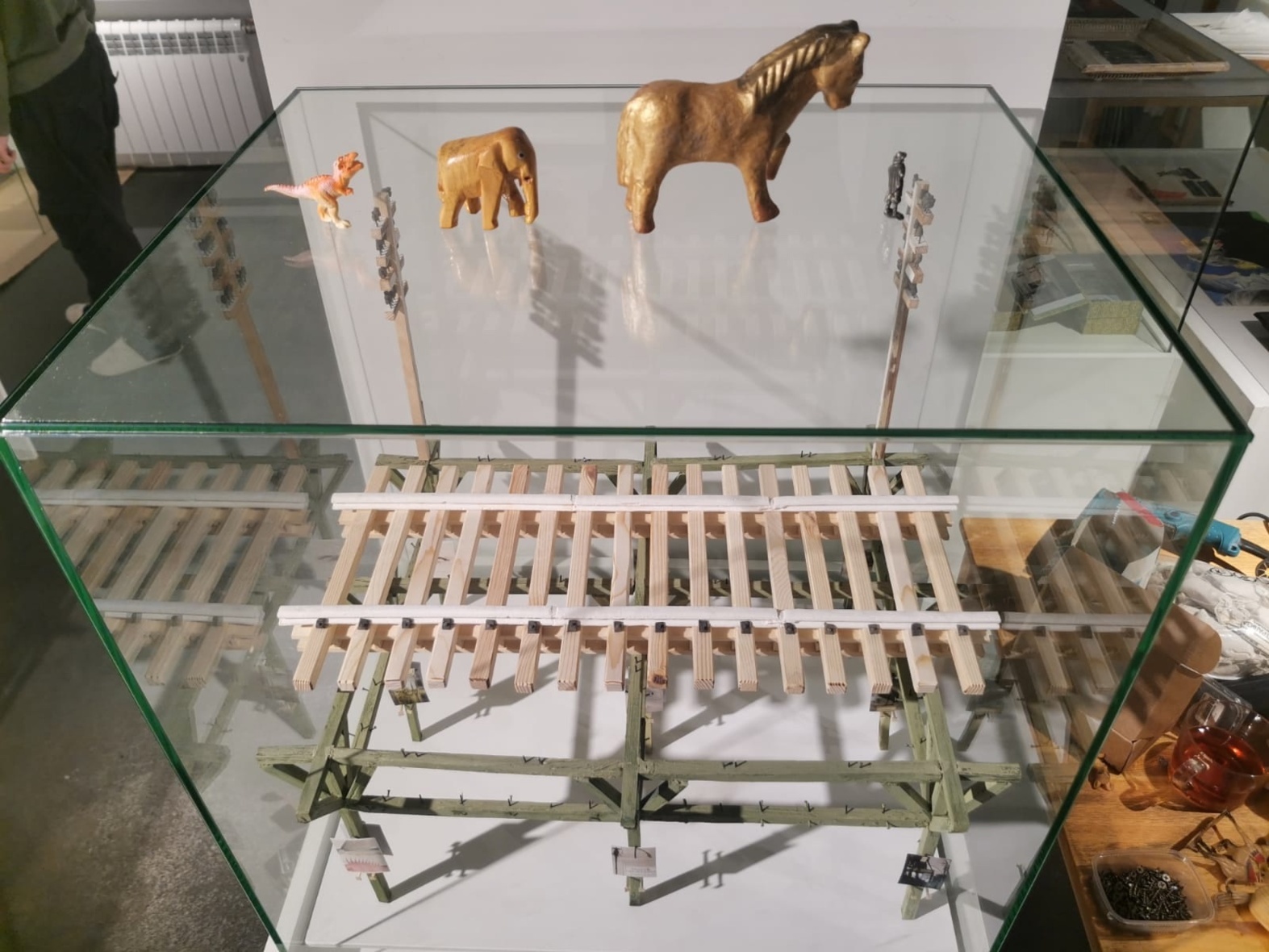 Монтаж общего объекта художников 